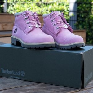 Timberland - Pink Chukka Boots